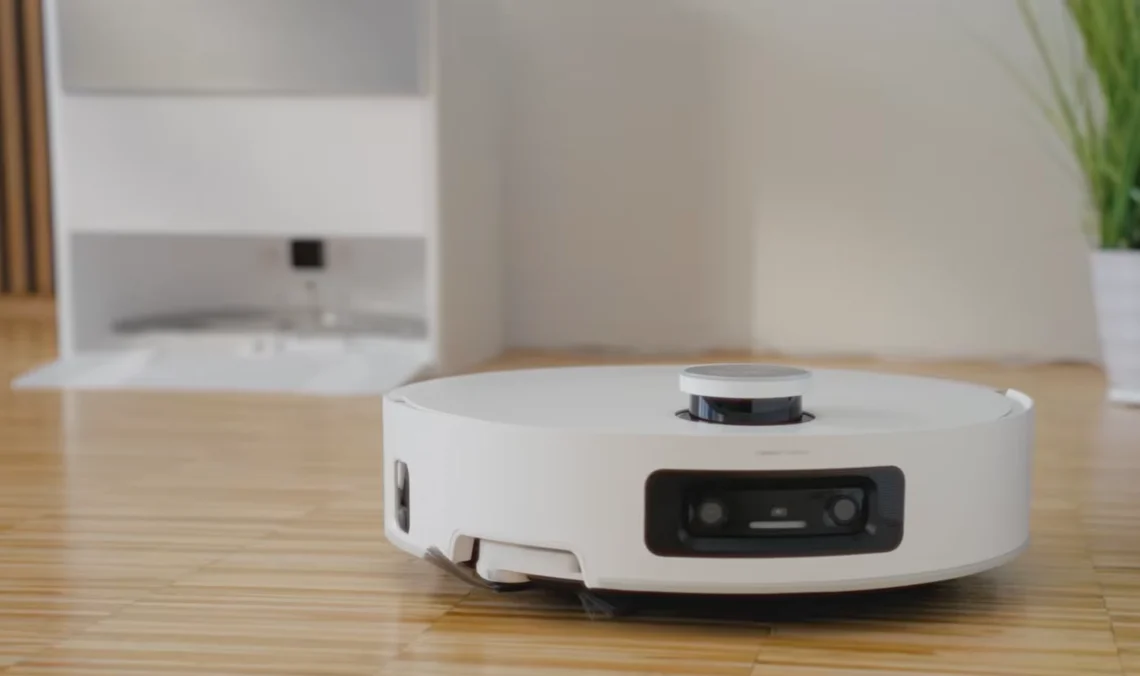 Ob Wischen oder Saugen - beides ist mit dem Aqua 10 Roller möglich.