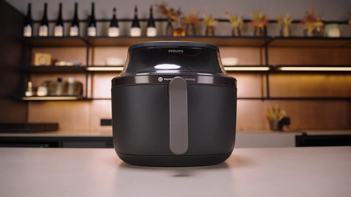Der Philips Airfryer 3000 Series konnte uns im Test überzeugen. Aus unserer Sicht zählt er zu den besten Heißluftfritteusen auf dem Markt.