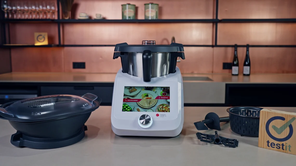 Unterm Strich ist es die solide Hardware in Verbindung mit der guten Software und Community, die den Monsieur Cousine zu einer waschechten Thermomix-Alternative machen.